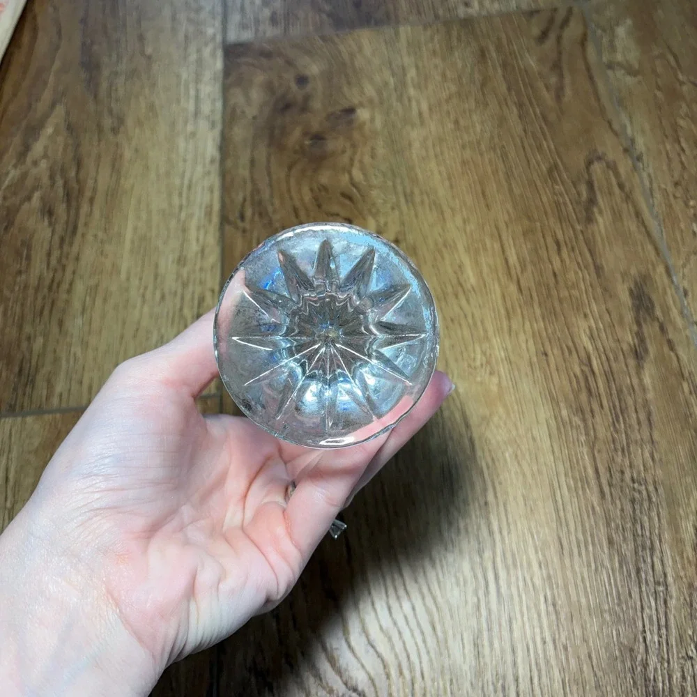 Vintage Pressed Glass Bud Vase Floral Grape Cluster Footed Scalloped Rim‎ 5